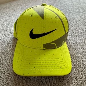 Nike Golf Classic 99 Dri-Fit Hat